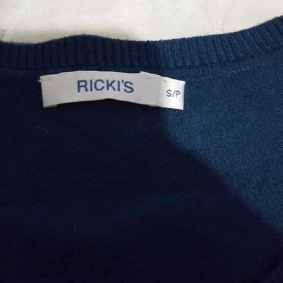 Blue cozy sweater with button up sides. - Picture 3 of 3